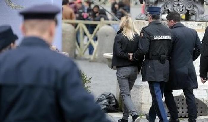 Vaticano, arrestata la Femen dopo il suo blitz di Natale