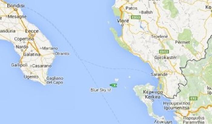 Non c'è pace in Grecia: allarme uomini armati su una nave a Corfù