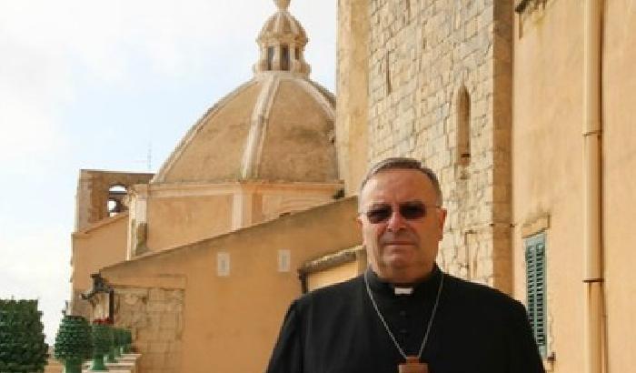 Gli affondi di don Franco: il vescovo degli immigrati diventa cardinale