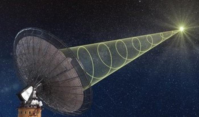 010A3D-NEWS_137999 Un lampo radio colto in diretta