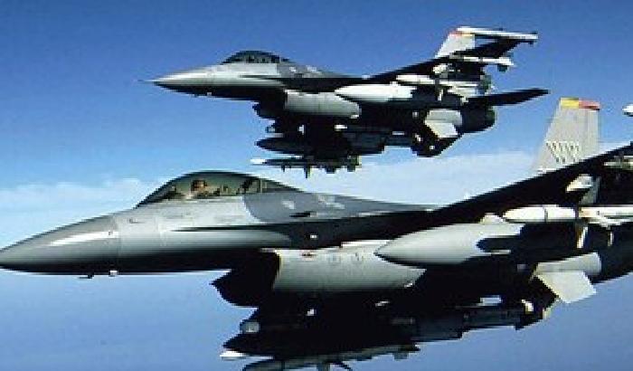 F16 si schianta in Spagna: 10 morti