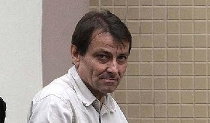 011239-NEWS_142231 Battisti si difende, il governo: lo riporteremo in Italia