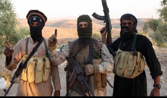 Troppi privilegi: i miliziani locali dell'Isis contro i foreign fighters