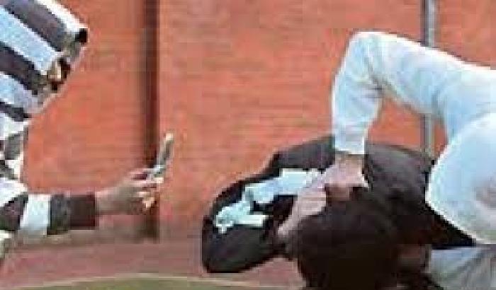 Violenza, aumenta il fenomeno 'Happy slapping'