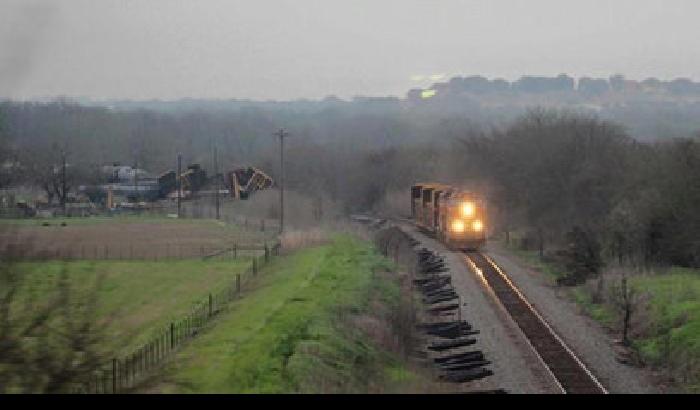 In Texas deraglia un treno con sostanze chimiche pericolose