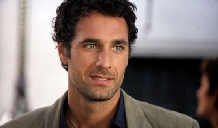 Raoul Bova alla suocera: basta con questa guerra