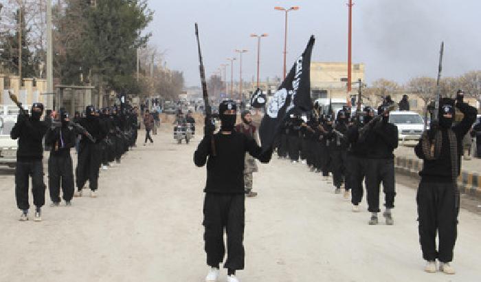 Isis, strage, decapitati e minacce agli Usa