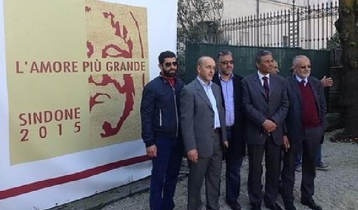 L'imam di Torino visita la Sindone: cristiani e musulmani sono fratelli