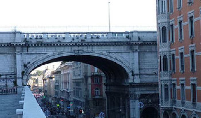 Genova, suicida dopo l'arresto del figlio: 