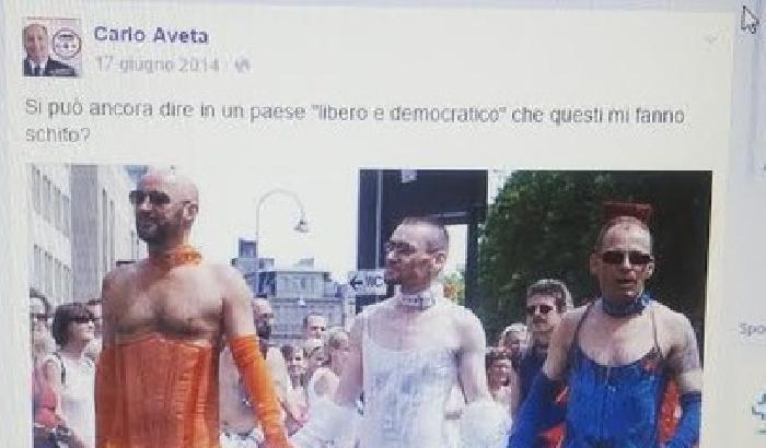 011DA6-NEWS_148104 Campania, il candidato di destra di De Luca: i gay fanno schifo
