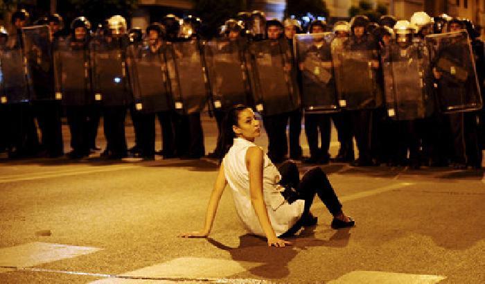 011DD3-NEWS_148171 Skopje, scontri con la polizia accusata di aver ucciso un giovane dissidente