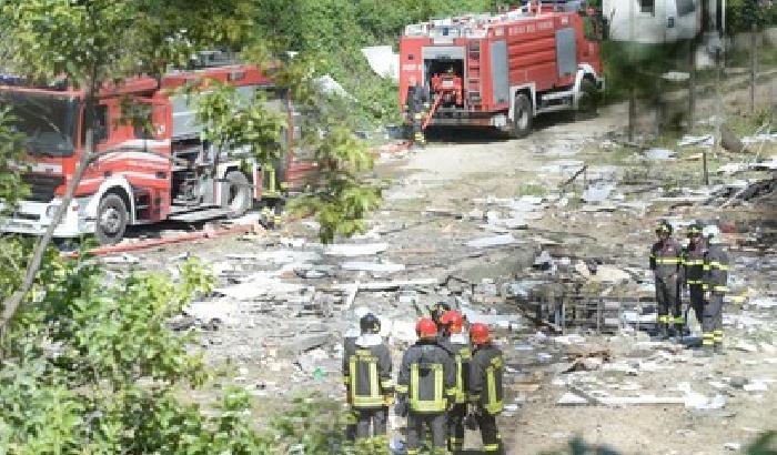 Esplosione nella fabbrica dei fuochi: quarto morto