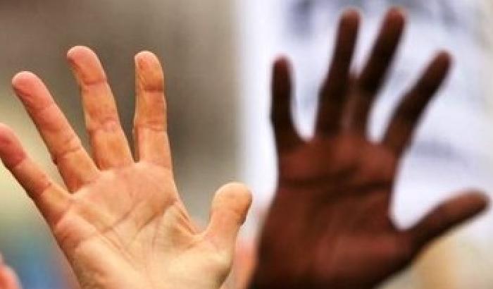 Una negra non può avere 10: i carabinieri indagano