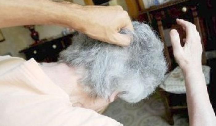 012126-NEWS_149800 Botte alla madre novantenne: figlio arrestato