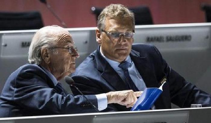 012295-NEWS_150505 Fifa: sempre più vicini a Blatter, numero due nel mirino