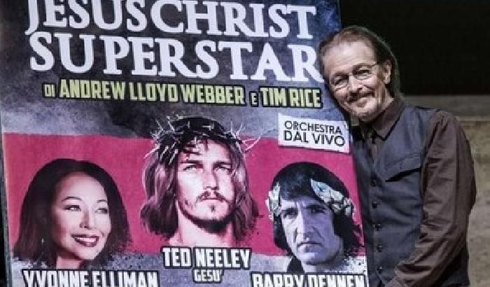 La star di 'Jesus Christ' è senza passaporto: rispedito negli Usa