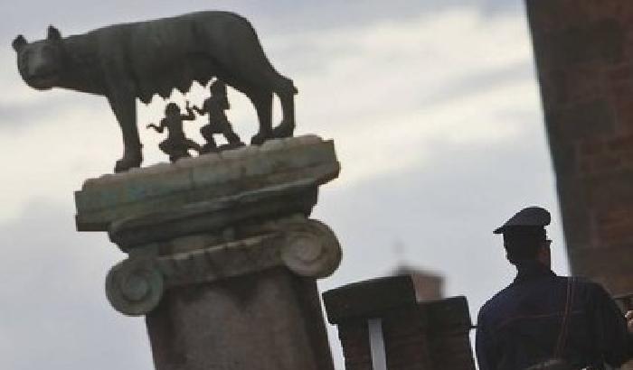 01241C-NEWS_151254 Mafia capitale: bloccati i servizi sociali a Roma