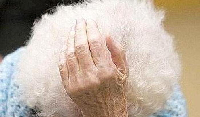 01246C-NEWS_151443 A 92 anni imputato di violenza sessuale contro una 79enne