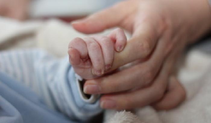 0125BF-NEWS_152122 Eutanasia, pediatri olandesi: sia possibile anche per i bimbi