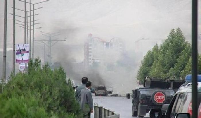 012607-NEWS_152290 Kabul, attacco al Parlamento: uccisi 7 kamikaze