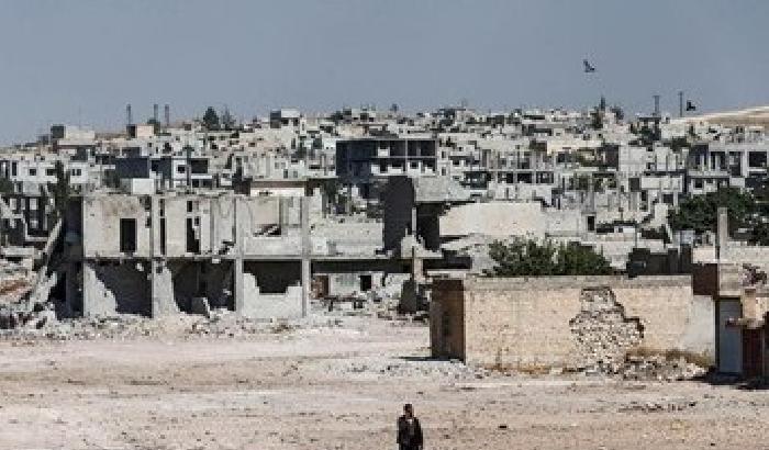 I curdi respingono l'assalto Isis a Kobane