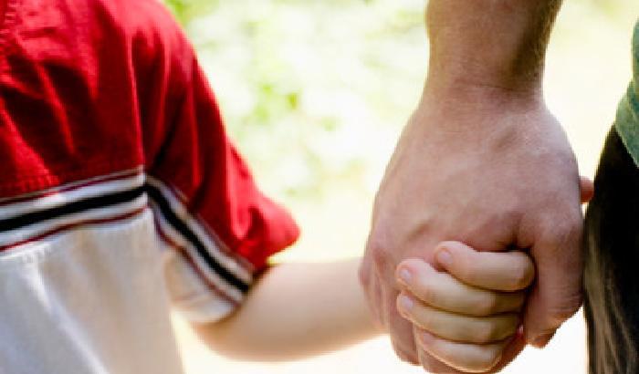 0126A6-NEWS_152605 La piccola Sara Ammar è in Italia. Gentiloni: epilogo felice