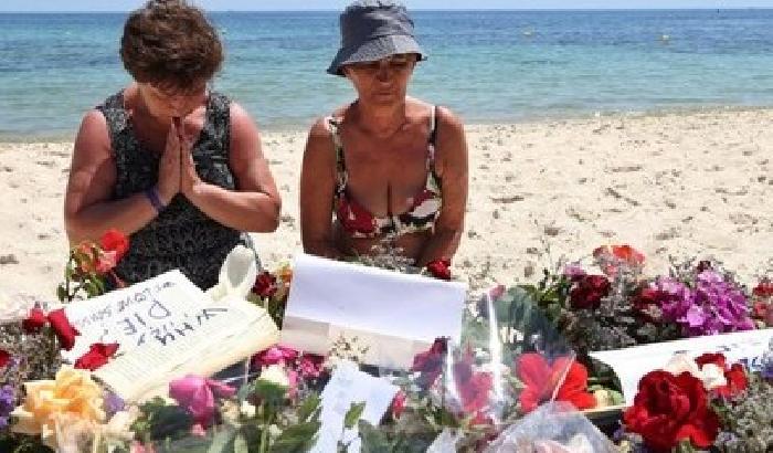 01275E-NEWS_152989 Tunisia: per salvare il turismo provvedimenti eccezionali