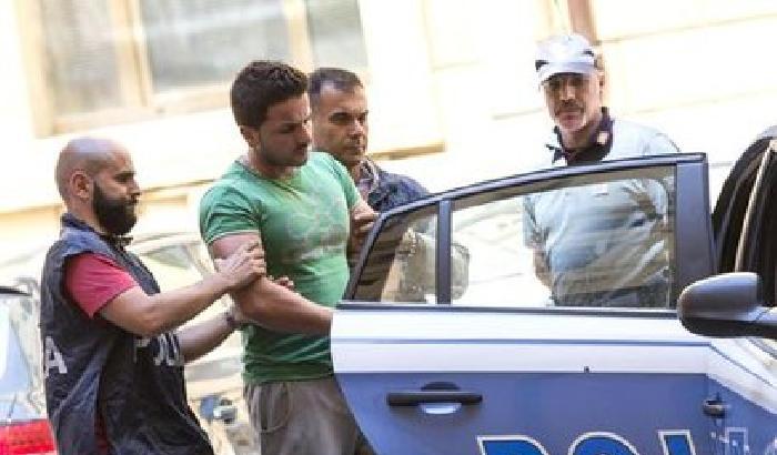 0127A1-NEWS_153177 16enne violentata a Roma, fermato italiano e militare