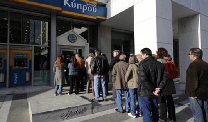 Grecia: riaprono dopo 23 giorni le banche