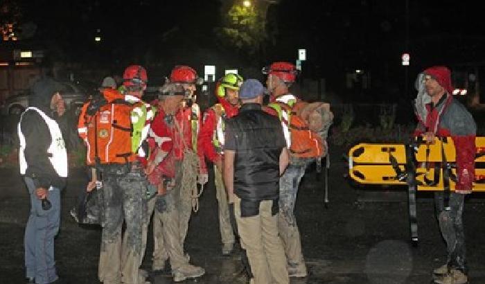 012D3B-NEWS_156085 Frana di Cadore: 3 morti, tra loro una 14enne