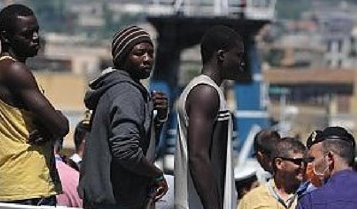 Sono 340mila i migranti nel 2015: picco a luglio