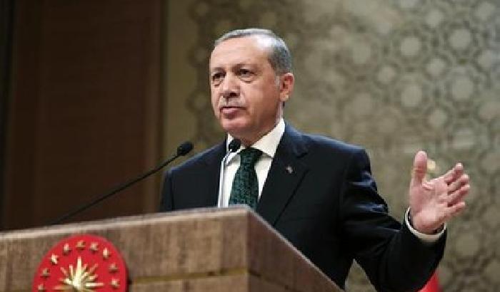 012EEC-NEWS_157024 Turchia, spari a Istanbul, e 8 soldati uccisi in un attentato