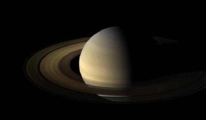 C'è qualcosa che non va negli anelli di Saturno