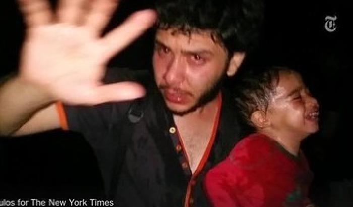 013132-NEWS_158261 La polizia ungherese spruzza spray urticanti sui bambini