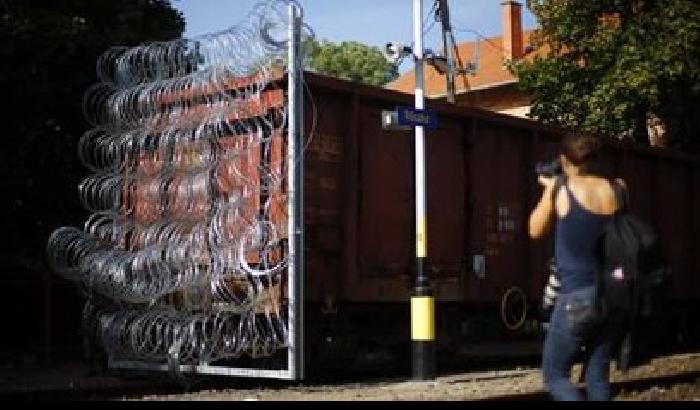013315-NEWS_159285 L'Ungheria comincia ad arrestare i migranti