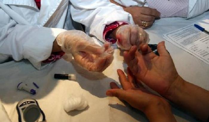 Diabete: via le pillole, arriva la 'penna' da 4 click al mese