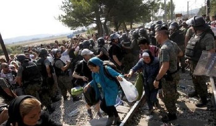 013629-NEWS_160986 Il solito Orban: i migranti sembrano più guerrieri che profughi