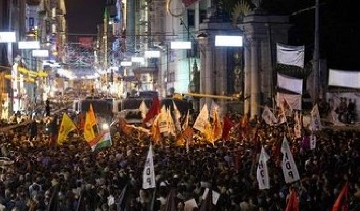 Ankara, Gentiloni: attacco dei nemici della pace
