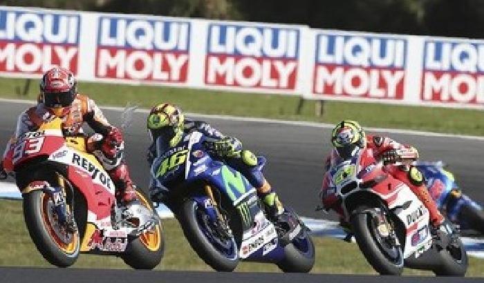 MotoGp d'Australia: Marquez beffa Lorenzo, quarto posto per Rossi