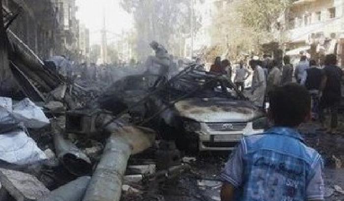 01391C-NEWS_162571 Siria, scappano in 70mila a causa dell'offensiva di Russia e Iran