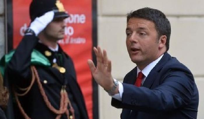Imbarazzo del Pd: Renzi glissa su De Luca