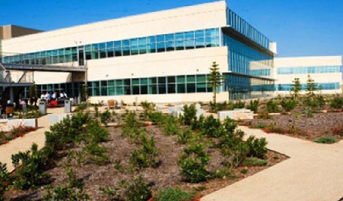 013E46-NEWS_165365 Isis Pharmaceuticals: cambiamo nome, è sconveniente