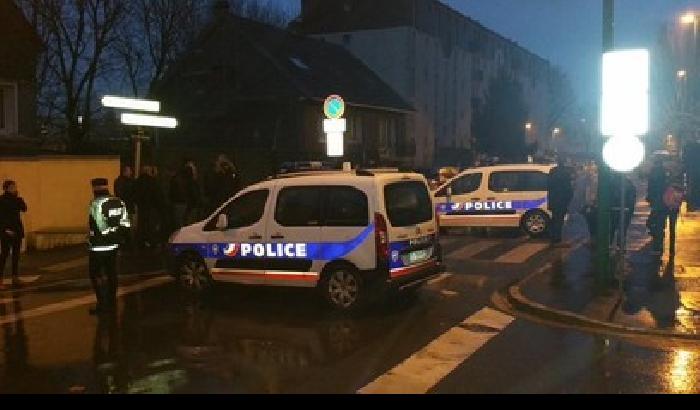 013E6E-il-quartiere-della-ronde-couture-di-charleville-mezieres-cittadina-operaia-non-lontana-dal-confine-con-il-belgio Il quartiere della Ronde-Couture di Charleville-Mezieres - cittadina operaia non lontana dal confine con il Belgio