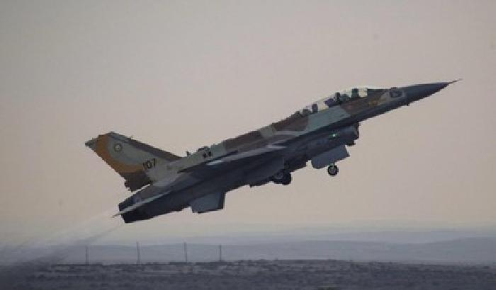 013F85 Twitter: aereo francese su una scuola a Mosul, ma