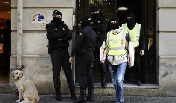 Terrorismo, due arresti in Spagna: arruolavano jihadisti