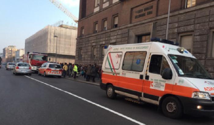 Scuola evacuata a Piacenza