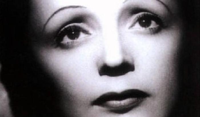 Édith Piaf: la triste vita e la morte  del mito en rose
