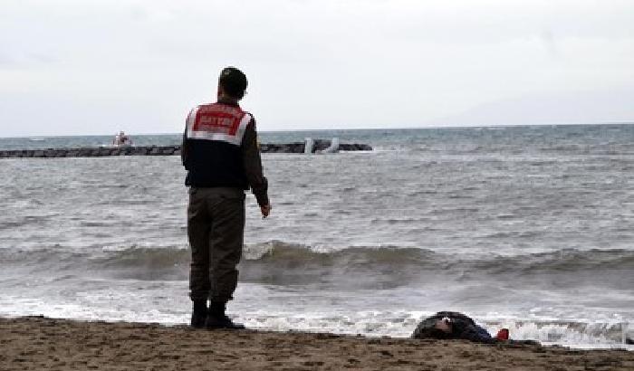 Il ritrovamento dei corpi in Turchia: 24 profughi, tra cui 3 bambini