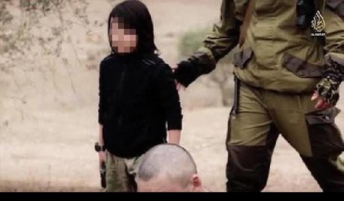 Indagine rivela: figli di jihadisti morti sono ostaggi dell’Isis