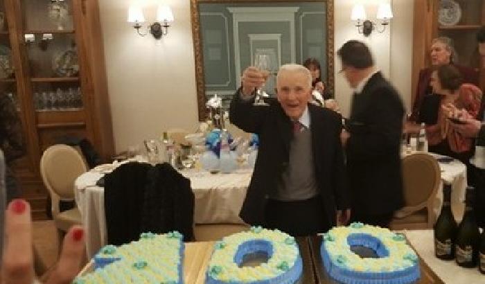 Il boss compie 100 anni: è festa nel paese di Impastato